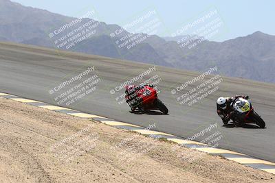 media/Apr-10-2022-SoCal Trackdays (Sun) [[f104b12566]]/Bowl (11am)/